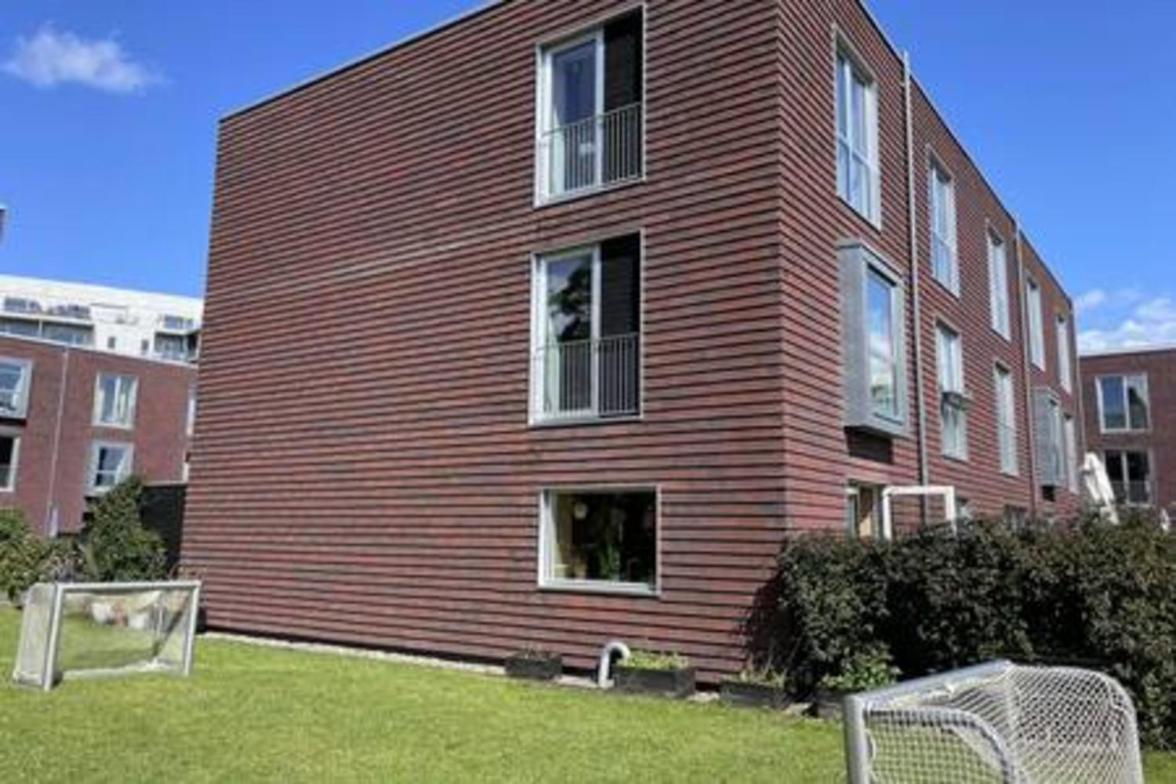 Three Floors - With Four Br In The